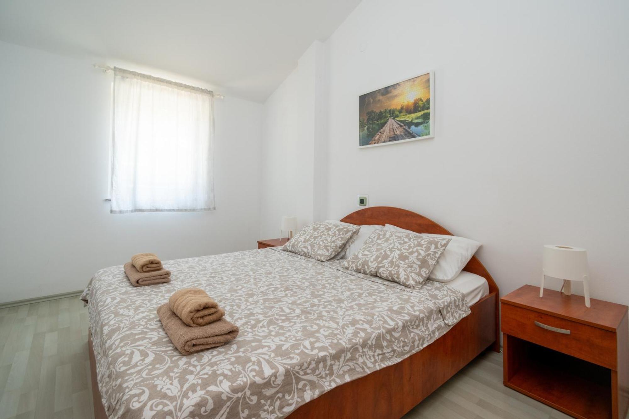 Apartments With A Parking Space Mandre, Pag - 16836 Exteriör bild